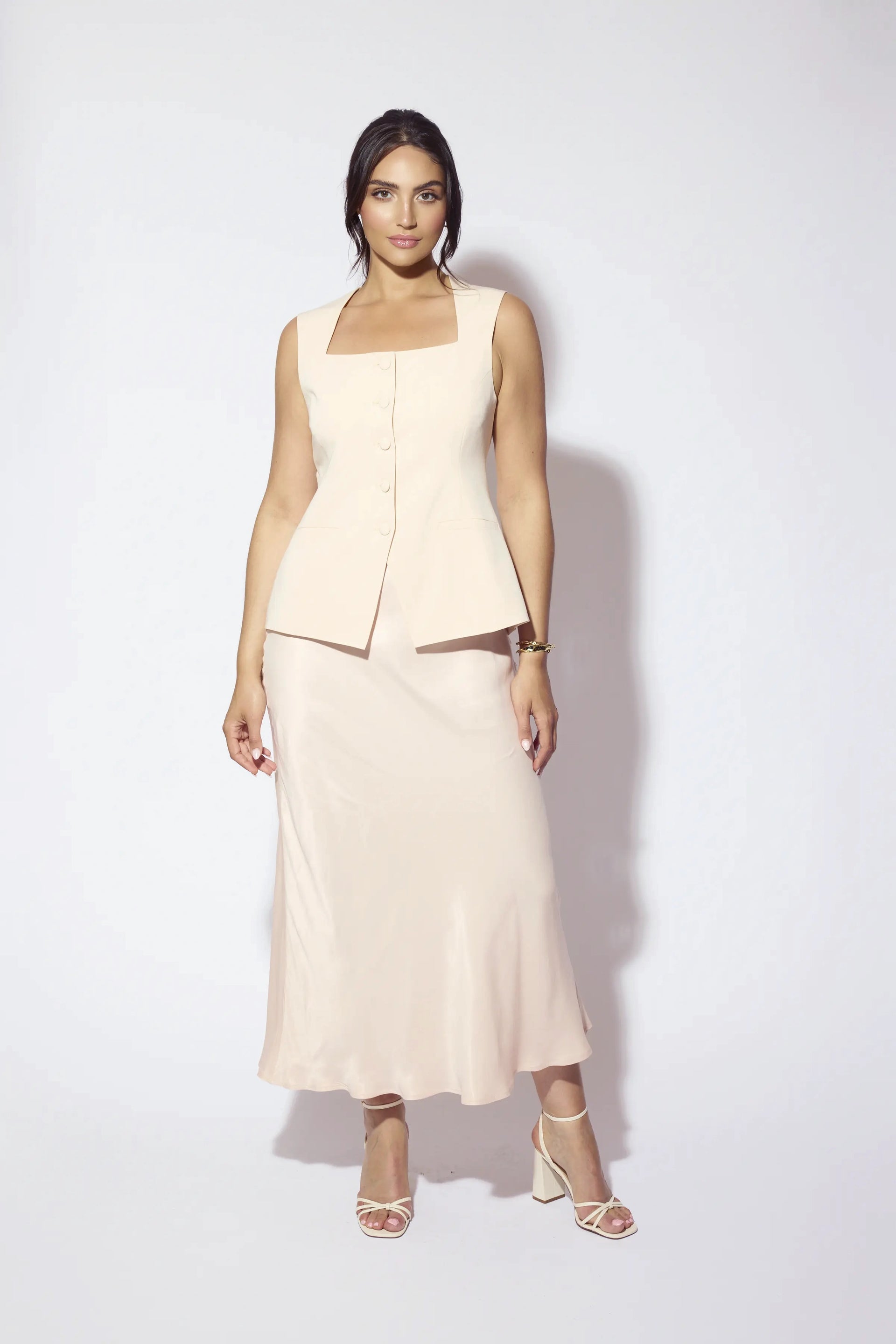 The Mia Waistcoat – NOMI